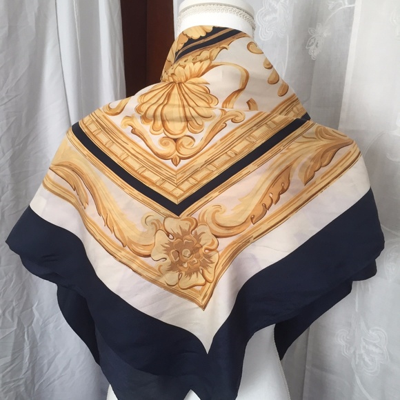 Meet your Posher, Lisa - Picture 5 of 8